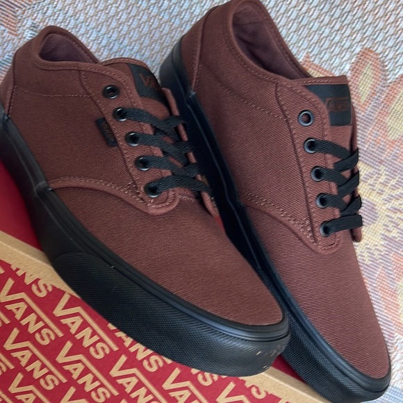 Vans WMNS Atwood
Mixed Canvas Root Beer
VN0A327LHCV
Sneakers - Picture 9 of 16